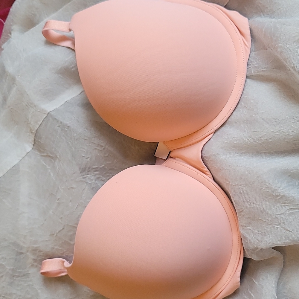 VS PERFECT SHAPE SOFT LITE AND GREAT SUPPORT 32DD